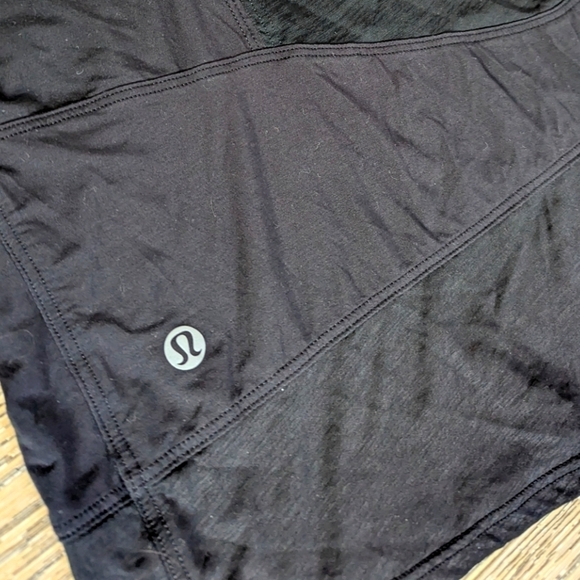 Lululemon No Inhibitions asymmetrical T-shirt - Picture 8 of 8